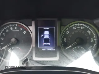 2020 Toyota Tacoma SR5 z VIN 3TMCZ5AN6LM323920, wystawiony jako IAAI lot #41885427 z przebiegiem 153 952 mil mil oraz . Historia ofert i sprzedaży dostępna na DreamBid. Obrazek 7.