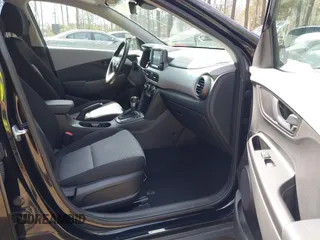 2020 Hyundai Kona SEL with VIN KM8K2CAA0LU401200, listed as a IAAI auction lot 41883466 with 47,796 mi miles and . Bid and sale history available at carsss.com. Image 5.
