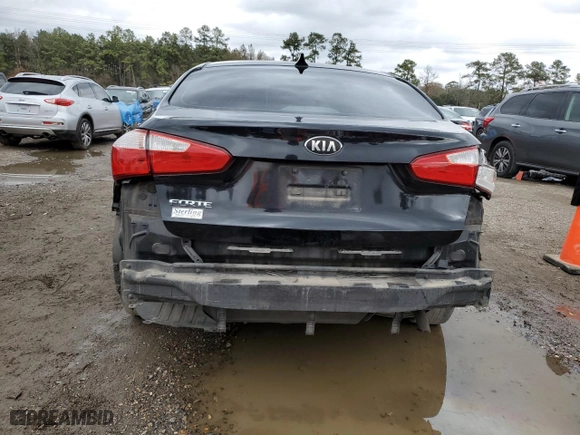 2016 Kia Forte LX with VIN KNAFK4A64G5578238, listed as a Copart auction lot 43078145 with 135,576 mi miles and Salvage Title. Bid and sale history available at carsss.com. Image 6.