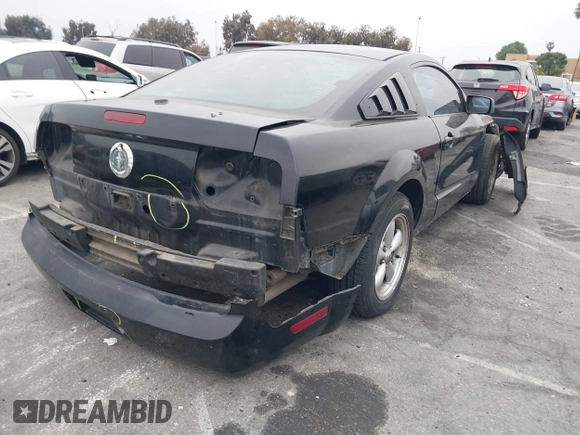 2009 Ford Mustang with VIN 1ZVHT80N495139131, listed as a IAAI auction lot 42019441 with 195,952 mi miles and . Bid and sale history available at carsss.com. Image 4.