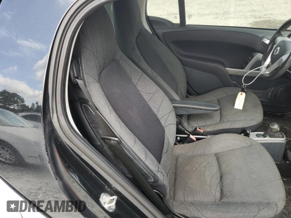 2014 Smart fortwo Pure с VIN WMEEJ3BA7EK761731, выставлен на аукционе Copart как лот 60268205 с пробегом 61 973 миль миль и Списание • Salvage title. История ставок и продаж доступна на DreamBid. Изображение 10.