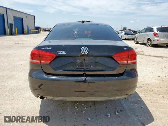 2014 Volkswagen Passat Wolfsburg Edition z VIN 1VWAT7A36EC030197, wystawiony jako Copart lot #59638335 z przebiegiem 236 622 mil mil oraz Szkoda całkowita • Salvage title. Historia ofert i sprzedaży dostępna na DreamBid. Obrazek 6.