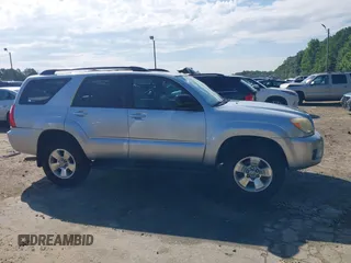 2007 Toyota 4Runner SR5 with VIN JTEZU14R470095968, listed as a IAAI auction lot 42700347 with 330,409 mi miles and . Bid and sale history available at DreamBid. Image 13.