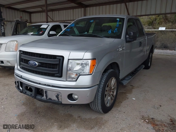2014 Ford F-150 XL with VIN 1FTEX1CMXEFC92119, listed as a IAAI auction lot 41605366 with 231,453 mi miles. Bid and sale history available at carsss.com. Image 17.
