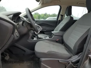 2019 Ford Escape S z VIN 1FMCU0F75KUA87696, wystawiony jako Copart lot #56312775 z przebiegiem 84 472 mil mil oraz Szkoda całkowita • Salvage title. Historia ofert i sprzedaży dostępna na DreamBid. Obrazek 7.