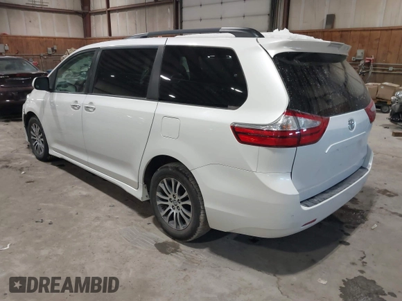 2019 Toyota Sienna XLE Auto Access Seat with VIN 5TDYZ3DC9KS011402, listed as a IAAI auction lot 41597111 with 127,466 mi miles. Bid and sale history available at carsss.com. Image 3.