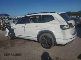 2021 Volkswagen Atlas SE with VIN 1V2MR2CA4MC585742, listed as a Copart auction lot 62234165 with 65,608 mi miles and Non repairable. Bid and sale history available at DreamBid. Image 2.