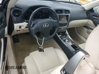 2010 Lexus IS 250 C z VIN JTHFF2C26A2512710, wystawiony jako Copart lot #57880605 z przebiegiem 139 081 mil mil oraz Szkoda całkowita • Salvage title. Historia ofert i sprzedaży dostępna na DreamBid. Obrazek 8.