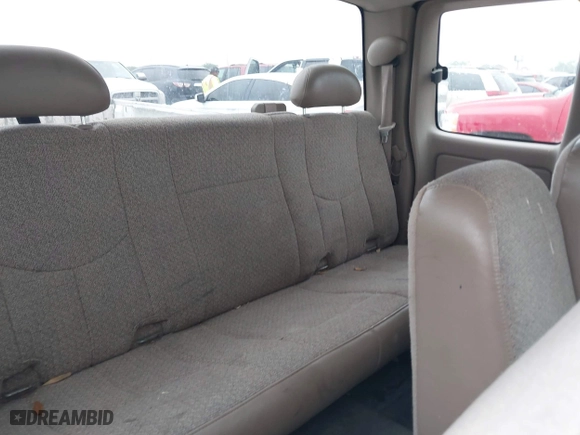 2006 Chevrolet Silverado 1500 LT1 with VIN 1GCEC19Z76Z275194, listed as a IAAI auction lot 41926268 with 257,647 mi miles. Bid and sale history available at carsss.com. Image 8.