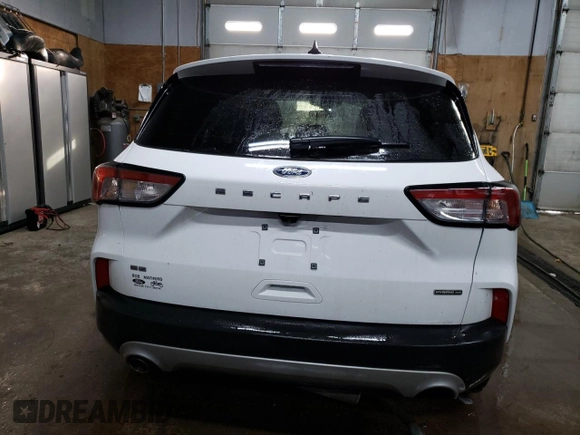2022 Ford Escape SE Hybrid with VIN 1FMCU9BZ7NUA61357, listed as a Copart auction lot 44249845 with 29,370 mi miles and Clean Title. Bid and sale history available at carsss.com. Image 6.