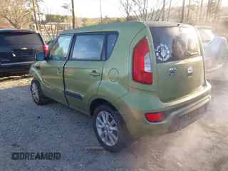 2012 Kia Soul + with VIN KNDJT2A60C7435431, listed as a IAAI auction lot 41825391 with 91,692 mi miles. Bid and sale history available at carsss.com. Image 3.