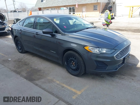 2019 Ford Fusion Hybrid SE with VIN 3FA6P0LU6KR163927, listed as a IAAI auction lot 41834612 with 104,342 mi miles. Bid and sale history available at carsss.com. Image 1.