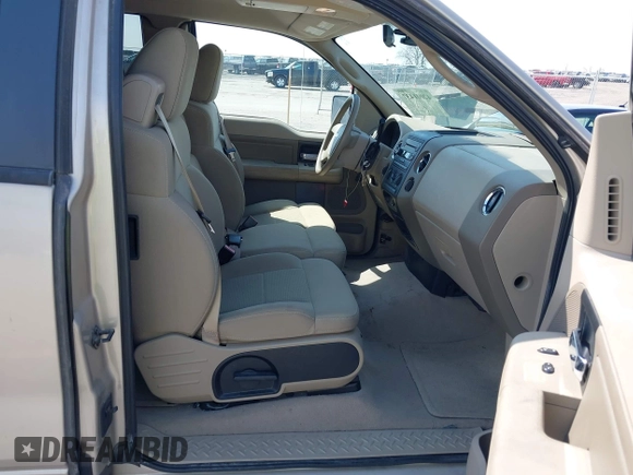 2008 Ford F-150 XLT with VIN 1FTPX14V18KB48289, listed as a IAAI auction lot 42001437 with 184,530 mi miles. Bid and sale history available at carsss.com. Image 5.