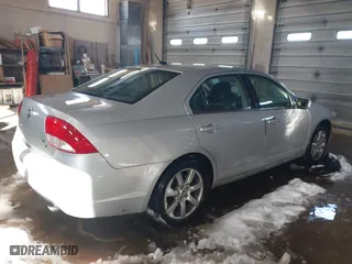 2010 Mercury Milan Premier with VIN 3MEHM0JGXAR658265, listed as a IAAI auction lot 41587206 with 227,363 mi miles. Bid and sale history available at carsss.com. Image 4.