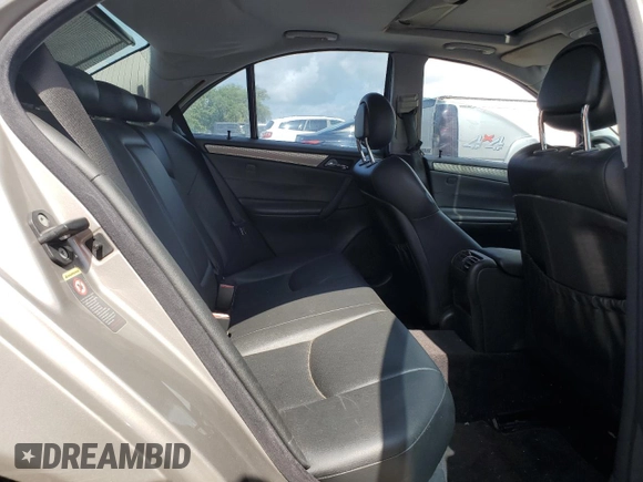 2004 Mercedes-Benz C 230 Kompressor with VIN WDBRF40J64A564613, listed as a Copart auction lot 59876525 with 140,525 mi miles and Clean title. Bid and sale history available at DreamBid. Image 10.