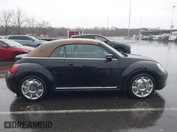 2013 Volkswagen Beetle 2.5L with VIN 3VW5P7AT8DM832656, listed as a IAAI auction lot 41729356 with 124,156 mi miles and . Bid and sale history available at DreamBid. Image 12.