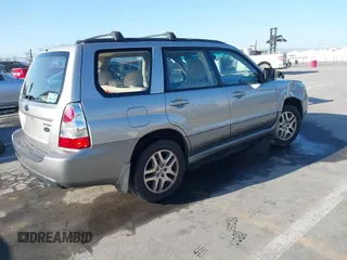 2006 Subaru Forester 2.5 X L.L. Bean Edition with VIN JF1SG67646H710536, listed as a IAAI auction lot 41861913 with 64,183 mi miles. Bid and sale history available at carsss.com. Image 4.