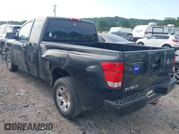 2007 Nissan Titan LE z VIN 1N6BA06A07N245025, wystawiony jako IAAI lot #42469264 z przebiegiem 324 485 mil mil oraz . Historia ofert i sprzedaży dostępna na DreamBid. Obrazek 3.