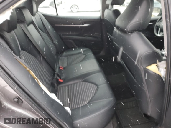 2020 Toyota Camry SE z VIN 4T1G11AK6LU943973, wystawiony jako Copart lot #88141975 z przebiegiem 77 589 mil mil oraz Szkoda całkowita • Salvage title. Historia ofert i sprzedaży dostępna na DreamBid. Obrazek 11.