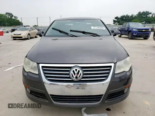 2008 Volkswagen Passat Lux with VIN WVWEK73C68E209255, listed as a Copart auction lot 57146235 with 195,166 mi miles and Clean title. Bid and sale history available at DreamBid. Image 5.