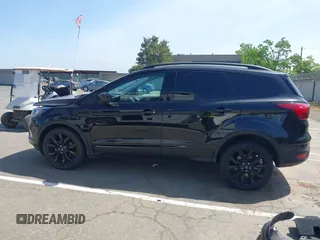 2019 Ford Escape SE with VIN 1FMCU0GD4KUB29621, listed as a IAAI auction lot 42062095 with 137,807 mi miles. Bid and sale history available at carsss.com. Image 15.