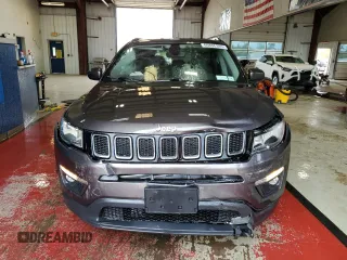2018 Jeep Compass Altitude with VIN 3C4NJDBB9JT457242, listed as a Copart auction lot 60886385 with 143,467 mi miles and Salvage title. Bid and sale history available at DreamBid. Image 5.