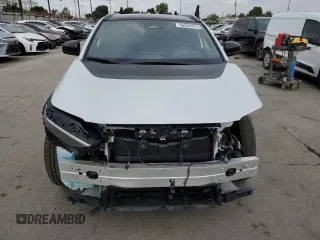 2024 Toyota bZ4X XLE z VIN JTMAAAAA2RA052610, wystawiony jako Copart lot #56564475 z przebiegiem 2020 mil mil oraz Szkody całkowita. Historia ofert i sprzedaży dostępna na DreamBid. Obrazek 5.