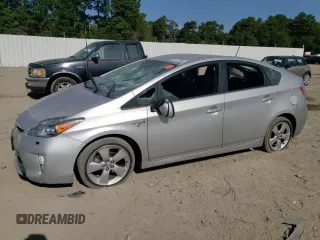 2015 Toyota Prius Four with VIN JTDKN3DU2F1893820, listed as a Copart auction lot 70372934 with 130,721 mi miles and Salvage title. Bid and sale history available at DreamBid. Image 1.