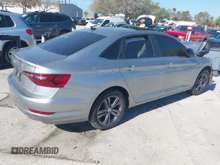 2020 Volkswagen Jetta S с VIN 3VWCB7BU0LM010980, выставлен на аукционе IAAI как лот 38822083 с пробегом 73 669 миль миль и . История ставок и продаж доступна на DreamBid. Изображение 4.