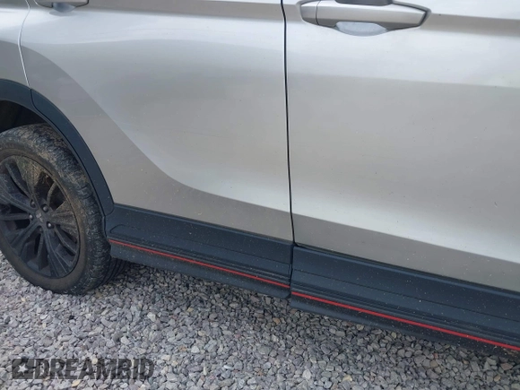 2019 Mitsubishi Eclipse Cross LE z VIN JA4AT4AA0KZ030487, wystawiony jako IAAI lot #42504055 z przebiegiem 93 412 mil mil oraz . Historia ofert i sprzedaży dostępna na DreamBid. Obrazek 6.