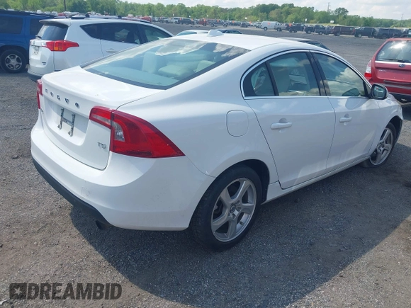 2012 Volvo S60 T5 с VIN YV1622FS5C2119061, выставлен на аукционе IAAI как лот 42167871 с пробегом 133 727 миль миль и . История ставок и продаж доступна на DreamBid. Изображение 4.