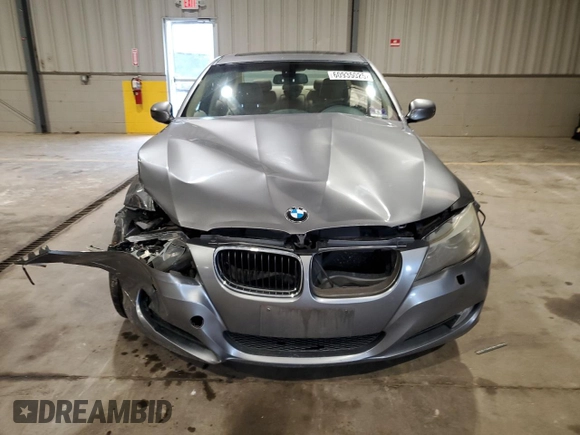 2009 BMW 3 Series 328i xDrive with VIN WBAPK53519A511752, listed as a Copart auction lot 60935025 with 129,307 mi miles and Salvage title. Bid and sale history available at DreamBid. Image 5.