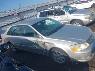 2004 Toyota Avalon XL z VIN 4T1BF28B14U346741, wystawiony jako IAAI lot #42252769 z przebiegiem 219 291 mil mil oraz . Historia ofert i sprzedaży dostępna na DreamBid. Obrazek 13.
