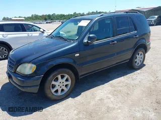2000 Mercedes-Benz M 320/430/500 с VIN 4JGAB72EXYA207755, выставлен на аукционе IAAI как лот 42709656 с пробегом 203 355 миль миль и . История ставок и продаж доступна на DreamBid. Изображение 2.