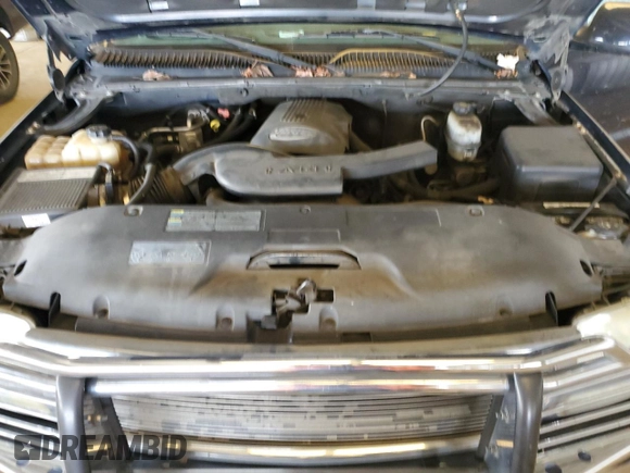 2004 GMC Yukon SLE with VIN 1GKEK13T94J210449, listed as a Copart auction lot 48024255 with 262,562 mi miles and Clean Title. Bid and sale history available at carsss.com. Image 12.