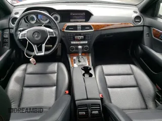2013 Mercedes-Benz C 300 Sport z VIN WDDGF8ABXDR246301, wystawiony jako Copart lot #57881835 z przebiegiem 101 856 mil mil oraz Szkoda całkowita • Salvage title. Historia ofert i sprzedaży dostępna na DreamBid. Obrazek 8.