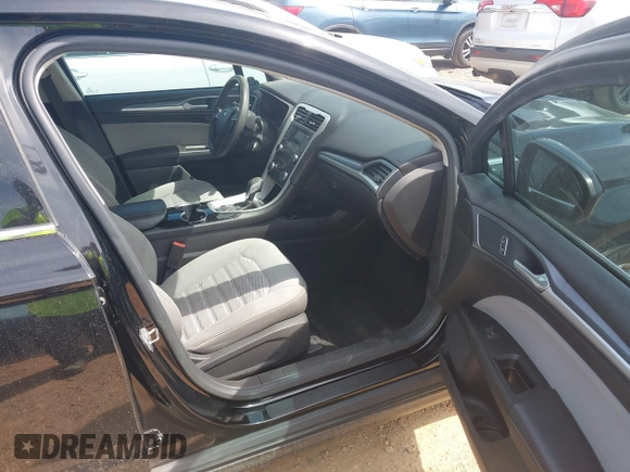 2016 Ford Fusion S z VIN 3FA6P0G73GR121162, wystawiony jako IAAI lot #42298022 z przebiegiem 160 978 mil mil oraz . Historia ofert i sprzedaży dostępna na DreamBid. Obrazek 5.