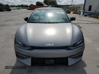 2024 Kia EV6 GT-Line z VIN KNDC44LA6R5202841, wystawiony jako Copart lot #57298405 z przebiegiem 18 mil mil oraz Szkoda całkowita • Salvage title. Historia ofert i sprzedaży dostępna na DreamBid. Obrazek 5.