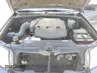 2006 Toyota 4Runner SR5 z VIN JTEBU14R860094130, wystawiony jako Copart lot #61412425 z przebiegiem 178 211 mil mil oraz Czysty tytuł • Clean title. Historia ofert i sprzedaży dostępna na DreamBid. Obrazek 12.
