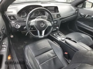2013 Mercedes-Benz E 550 z VIN WDDKJ7DB8DF202295, wystawiony jako Copart lot #47664525 z przebiegiem 150 329 mil mil oraz Szkoda całkowita • Salvage title. Historia ofert i sprzedaży dostępna na DreamBid. Obrazek 8.