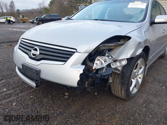 2008 Nissan Altima 3.5 SE with VIN 1N4BL21E88N454376, listed as a IAAI auction lot 41919342 with 243,006 mi miles. Bid and sale history available at carsss.com. Image 6.
