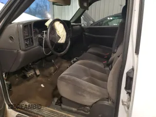 2005 GMC New Sierra 1500 SL with VIN 1GTEC19V55Z336229, listed as a Copart auction lot 86907474 with 0 mi miles and Non Repairable. Bid and sale history available at carsss.com. Image 7.