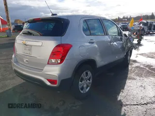2018 Chevrolet Trax LS with VIN 3GNCJKSB3JL418469, listed as a IAAI auction lot 40842886 with 22,029 mi miles. Bid and sale history available at carsss.com. Image 4.