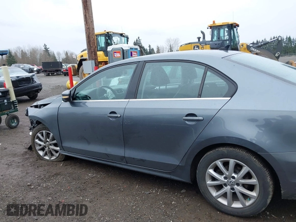 2013 Volkswagen Jetta Sedan SE with VIN 3VWDP7AJ3DM436807, listed as a IAAI auction lot 41846829 with 104,253 mi miles. Bid and sale history available at carsss.com. Image 14.