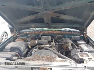 1996 Chevrolet Silverado 1500 with VIN 1GCEC14W1TZ126143, listed as a IAAI auction lot 41440716 with 190,935 mi miles and . Bid and sale history available at DreamBid. Image 10.