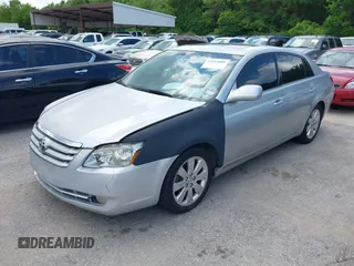 2006 Toyota Avalon XL with VIN 4T1BK36B86U127735, listed as a IAAI auction lot 42112001 with 173,861 mi miles. Bid and sale history available at carsss.com. Image 2.