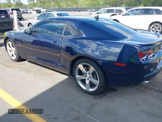 2010 Chevrolet Camaro 2SS z VIN 2G1FT1EW7A9222832, wystawiony jako IAAI lot #41941455 z przebiegiem 133 857 mil mil oraz . Historia ofert i sprzedaży dostępna na DreamBid. Obrazek 3.