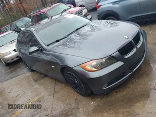 2007 BMW 3 Series 328i z VIN WBAVA37577NE29557, wystawiony jako IAAI lot #41518808 z przebiegiem 200 966 mil mil oraz . Historia ofert i sprzedaży dostępna na DreamBid. Obrazek 1.