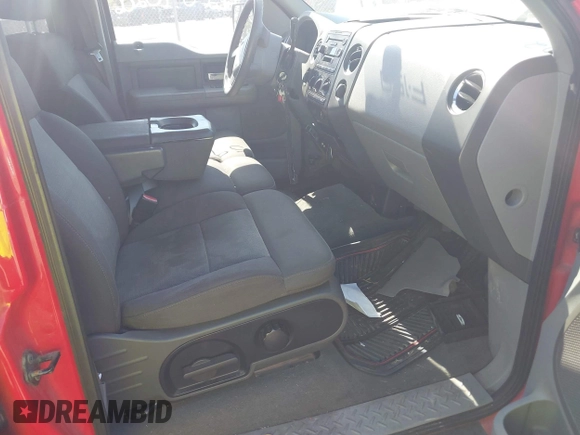 2004 Ford F-150 XLT z VIN 1FTPW14534KD07889, wystawiony jako IAAI lot #42590206 z przebiegiem Nie podano mil oraz . Historia ofert i sprzedaży dostępna na DreamBid. Obrazek 5.