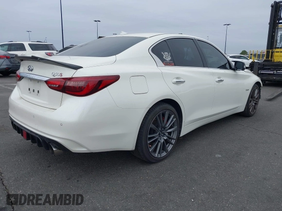 2019 Infiniti Q50 RED SPORT 400 with VIN JN1FV7APXKM761052, listed as a IAAI auction lot 41290479 with 81,930 mi miles. Bid and sale history available at carsss.com. Image 4.